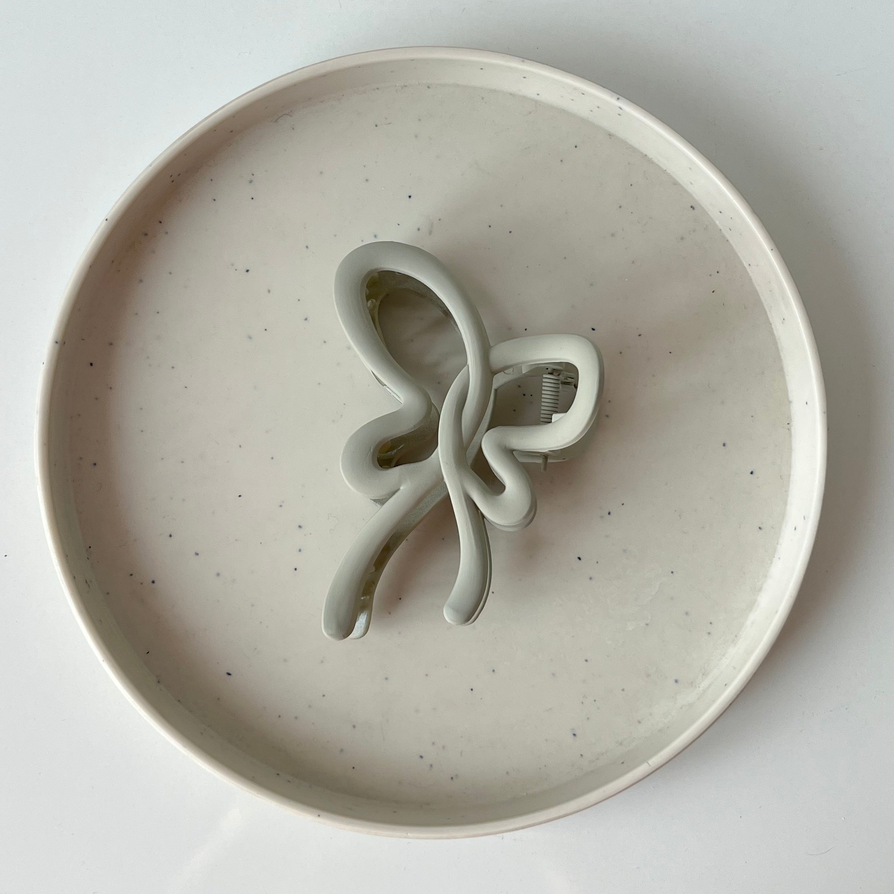 Matte Ribbon Bow – Large Hair Claw